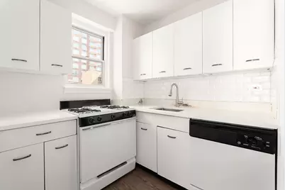 300 E 71st Street #5N, New York City, NY 10021 - Photo 3