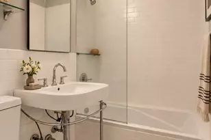 356 W 23rd St, New York City, NY 10011 - Photo 5
