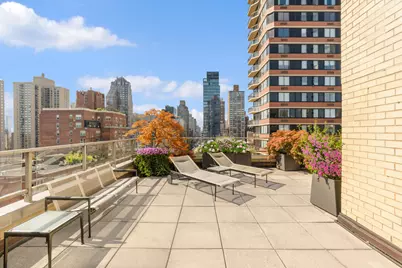 370 E 76th Street #A1808, New York City, NY 10021 - Photo 17