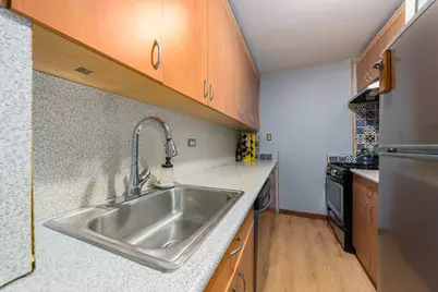 135 Ocean Parkway #8T, Brooklyn, NY 11218 - Photo 3