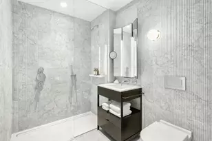 135 E 47th St, New York City, NY 10017 - Photo 5