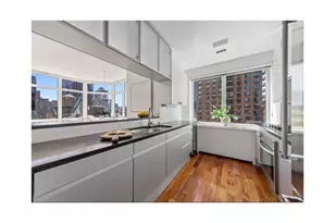 300 E 55th St, New York, NY 10022 - Photo 3