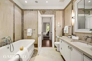 502 E 87th St, New York, NY 10128 - Photo 13
