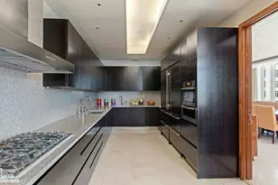 300 E 77th St, New York City, NY 10075 - Photo 17