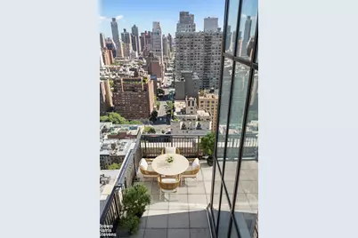 300 E 77th Street #PH2/3, New York City, NY 10075 - Photo 27
