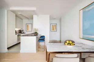 322 W 57th St, New York City, NY 10019 - Photo 5