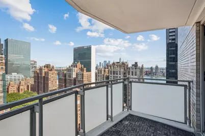 300 E 40th Street #31C, New York City, NY 10016 - Photo 9