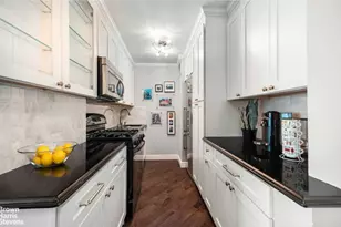 61 W 62nd St, New York, NY 10023 - Photo 3