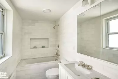 170 E 77th Street #8G, New York, NY 10075 - Photo 5