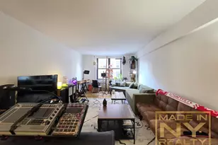 327 W 30th St, New York City, NY 10001 - Photo 1