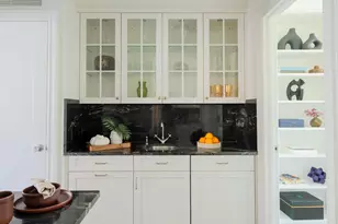 1050 Park Ave, New York City, NY 10028 - Photo 7