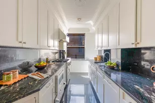 1050 Park Ave, New York City, NY 10028 - Photo 5