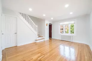 20-17 26th St, New York City, NY 11105 - Photo 3