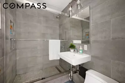 135 Ocean Parkway #3R, New York City, NY 11218 - Photo 7