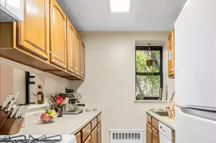 427 St Johns Pl, New York City, NY 11238 - Photo 11