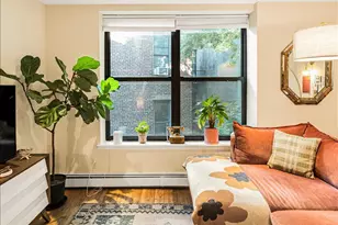 427 St Johns Pl, New York City, NY 11238 - Photo 9