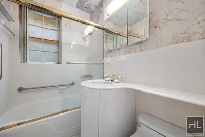 165 W 66th Street #6H, New York City, NY 10023 - Photo 11