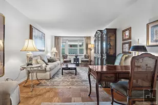 165 W 66th St, New York City, NY 10023 - Photo 9