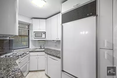 165 W 66th Street #6H, New York City, NY 10023 - Photo 7