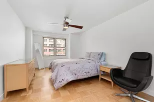 305 E 24th St, New York City, NY 10010 - Photo 3