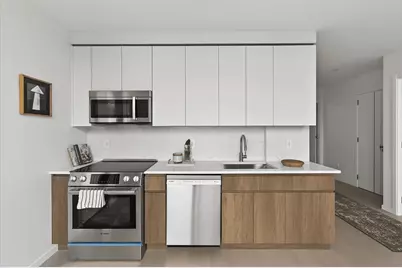 11-52 44th Drive #PH-B, New York City, NY 11101 - Photo 3