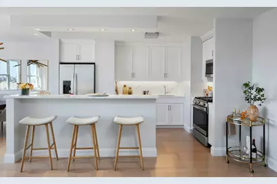 155 W 68th Street #1126, New York, NY 10023 - Photo 3