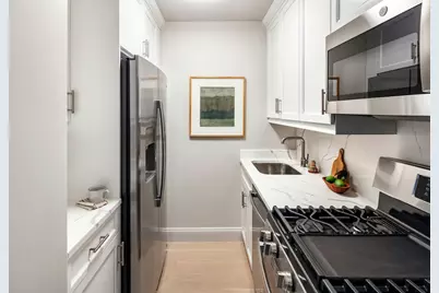 155 W 68th Street #1418, New York, NY 10023 - Photo 1