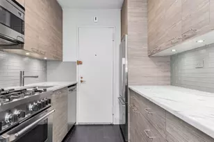 400 E 56th St, New York City, NY 10022 - Photo 5