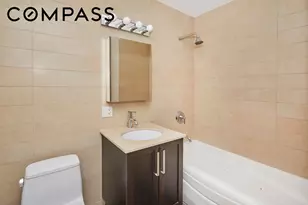 10 Slocum Pl, New York City, NY 11218 - Photo 5