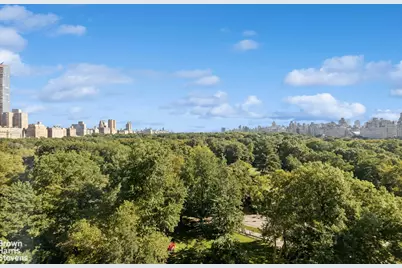 128 Central Park S #11A, New York, NY 10019 - Photo 1