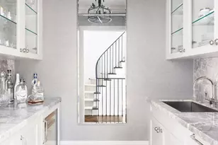 460 W 22nd St, New York, NY 10011 - Photo 9