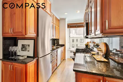 263 W End Avenue #6F, New York, NY 10023 - Photo 3