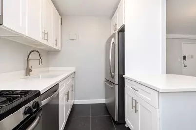 315 E 70th Street #8K, New York, NY 10021 - Photo 17