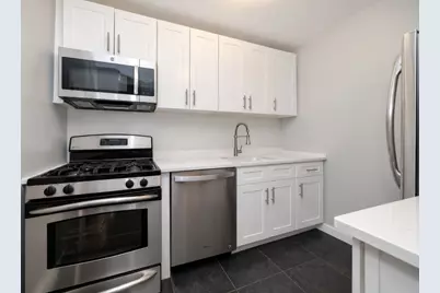 315 E 70th Street #8K, New York, NY 10021 - Photo 5