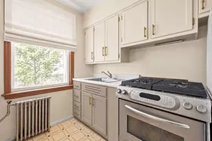 60-31 56th Dr, New York City, NY 11378 - Photo 15