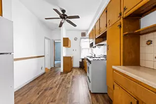 60-31 56th Dr, New York City, NY 11378 - Photo 17
