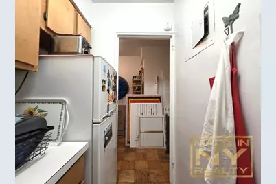 327 W 30th Street #2D, New York, NY 10001 - Photo 3