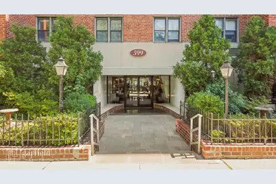 599 E 7th Street #1-B, New York City, NY 11218 - Photo 11