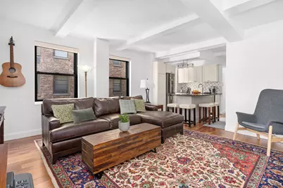 235 E 49th Street #8C, New York, NY 10017 - Photo 9