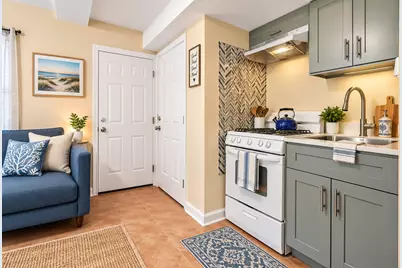 2723 Colden Avenue, New York City, NY 10469 - Photo 11