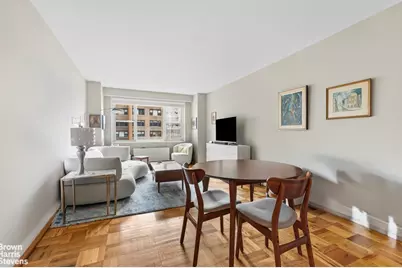 300 E 40th Street #19V, New York City, NY 10016 - Photo 3