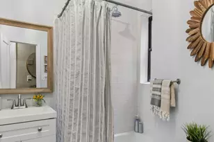 21 Butler Pl, New York City, NY 11238 - Photo 9