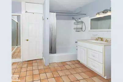 330 3rd Avenue #5L, New York, NY 10010 - Photo 5