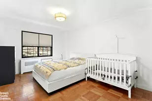 240 E 76th St, New York, NY 10021 - Photo 3