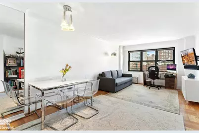 240 E 76th Street #6S, New York City, NY 10021 - Photo 1