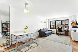 240 E 76th St, New York City, NY 10021 - Photo 1