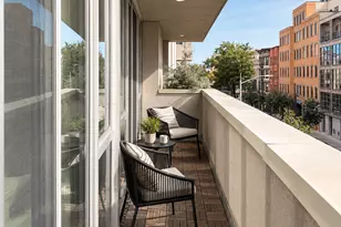 125 N 10th St, New York City, NY 11249 - Photo 3