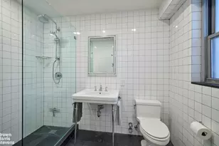 400 E 56th St, New York City, NY 10022 - Photo 7