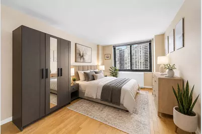 2025 Broadway #17A, New York, NY 10023 - Photo 3