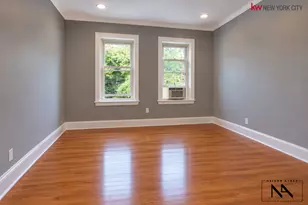 84-49 85th Ave, New York City, NY 11421 - Photo 17